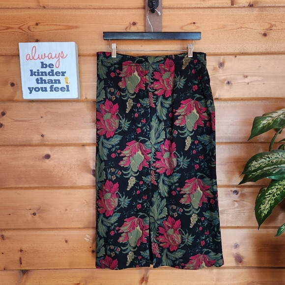 Susan Bristol Dresses & Skirts - Susan Bristol 💜Vintage Floral Midi Skirt Straight Damask Back Slit Sz 14 Petite